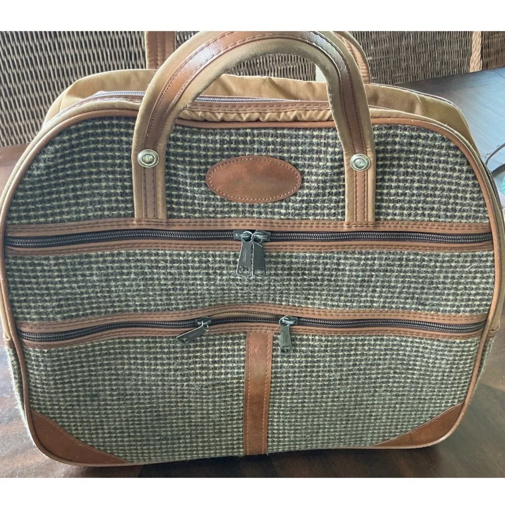 Vintage Travel Bag Tweed Carry On Luggage Brown Tan Weekend Duffel Bag
